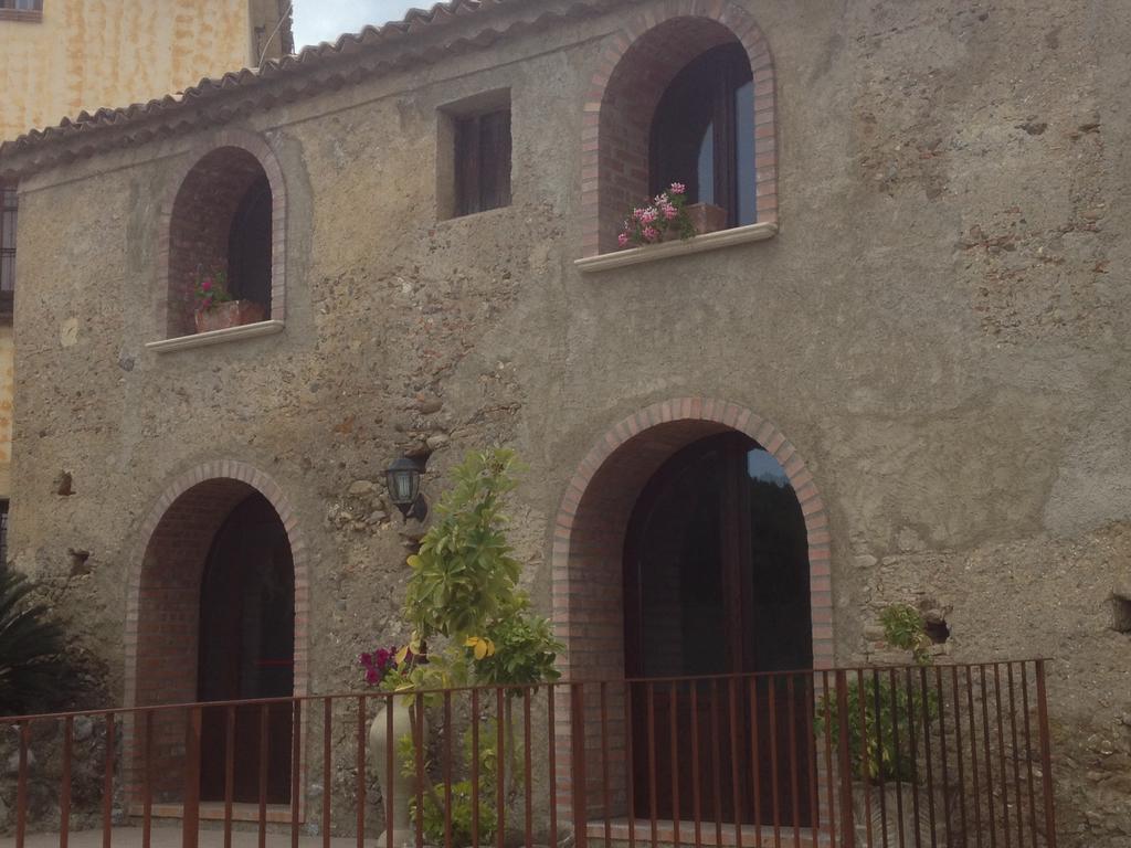 Maison d'hôtes L'Anticocasale à Altomonte Extérieur photo